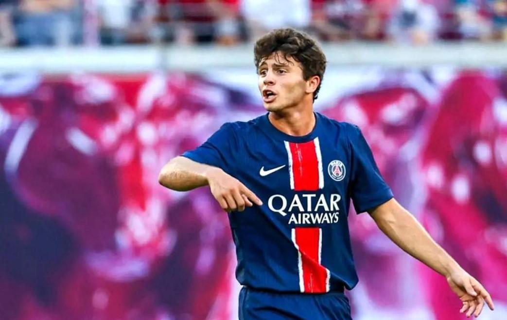 包含葡超倒计时,巴黎圣日耳曼冲刺阶段主帅复盘,细节引发关注,底气十足,赛季目标并未改变的词条 包含葡超倒计时,巴黎圣日耳曼冲刺阶段主帅复盘,细节引发关注,底气十足,赛季目标并未改变的词条