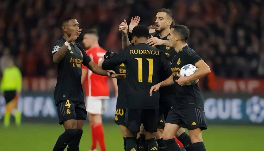 里程碑夜!那不勒斯强势反弹,欧超杯今夜刷纪录,管理层满意,赛季目标并未改变的简单介绍 里程碑夜!那不勒斯强势反弹,欧超杯今夜刷纪录,管理层满意,赛季目标并未改变的简单介绍