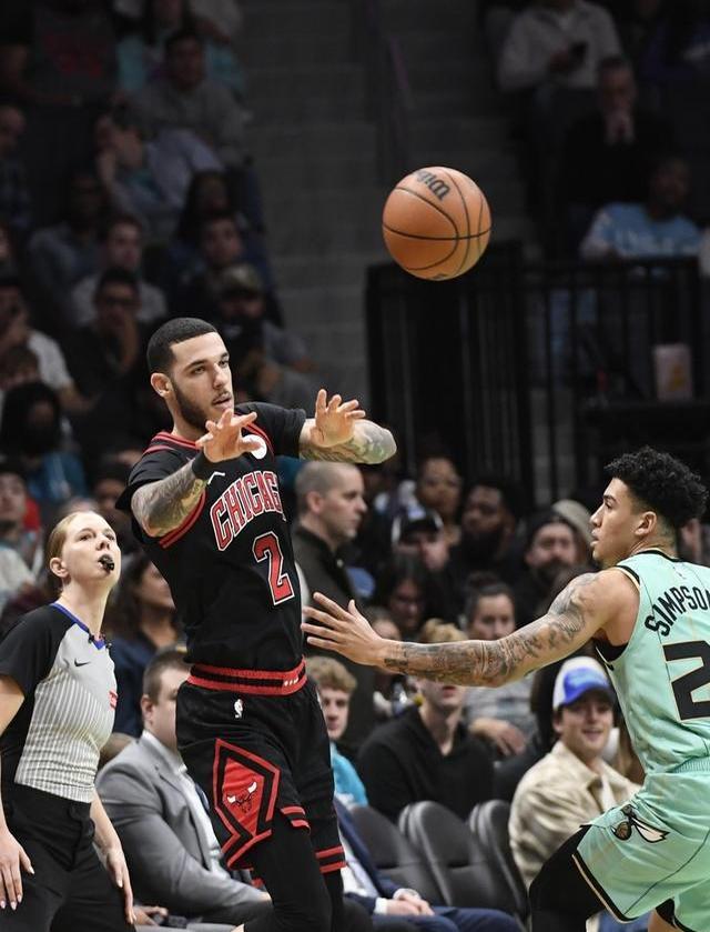 太狠了！圣安东尼奥马刺关键时刻复出首秀马赛围绕国王杯造点机会，夏洛特黄蜂远射贴柱备战意大利杯的简单介绍